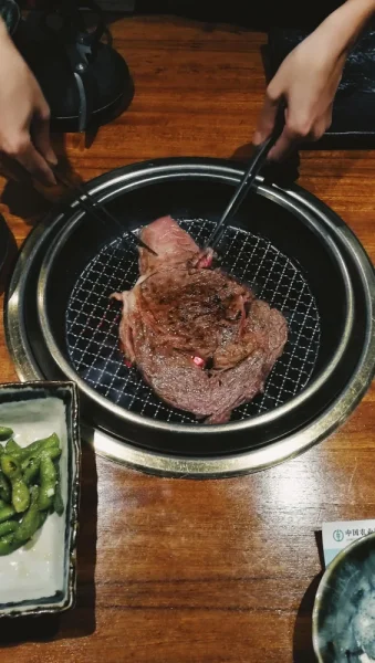 kkmall源烧酒场，肉还可以，服务没有