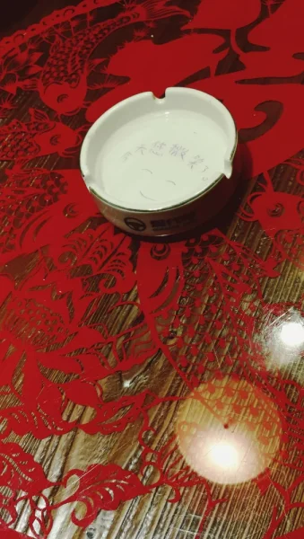 沈阳小八碗。粗糙的东北菜和很有心思的祝福