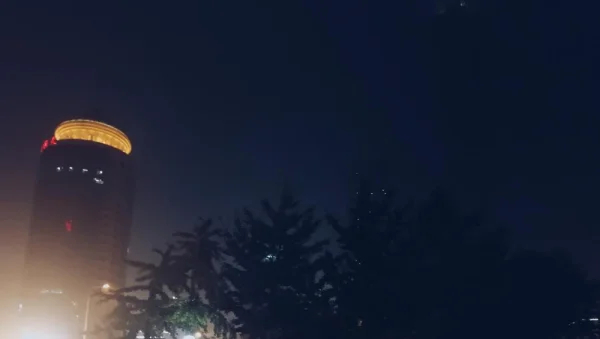 蓝色的夜