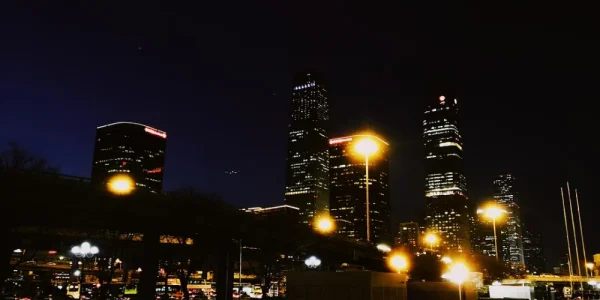 东三环夜景，难得的早下班