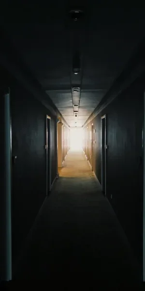 推开黑暗的门