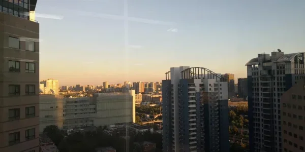 发亮的黄昏
