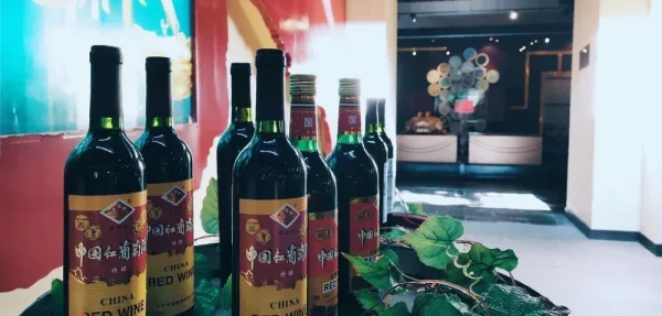 北京龙徽葡萄酒博物馆。确定是小时候过年饭桌上常见的酒么？包装很熟悉