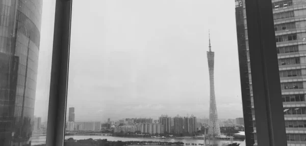 阴霾中广州塔