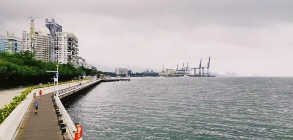 沙头角的海滨栈道