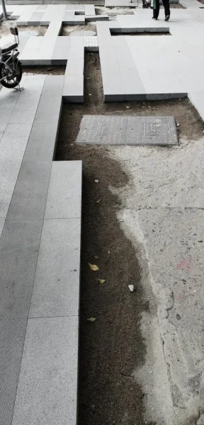 人民南地铁站。错落的心情