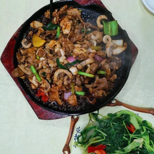 南村猪杂