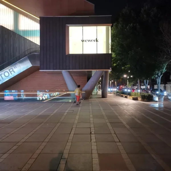 夜闯三里屯