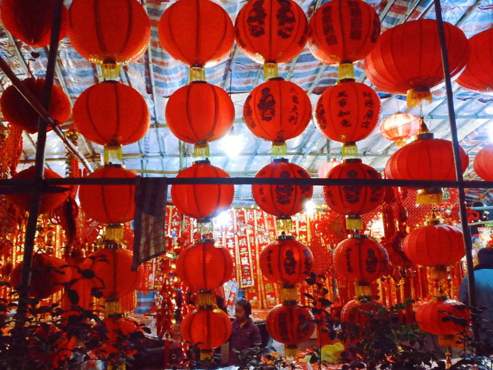 华侨城综合市场，还有一点新年的味道