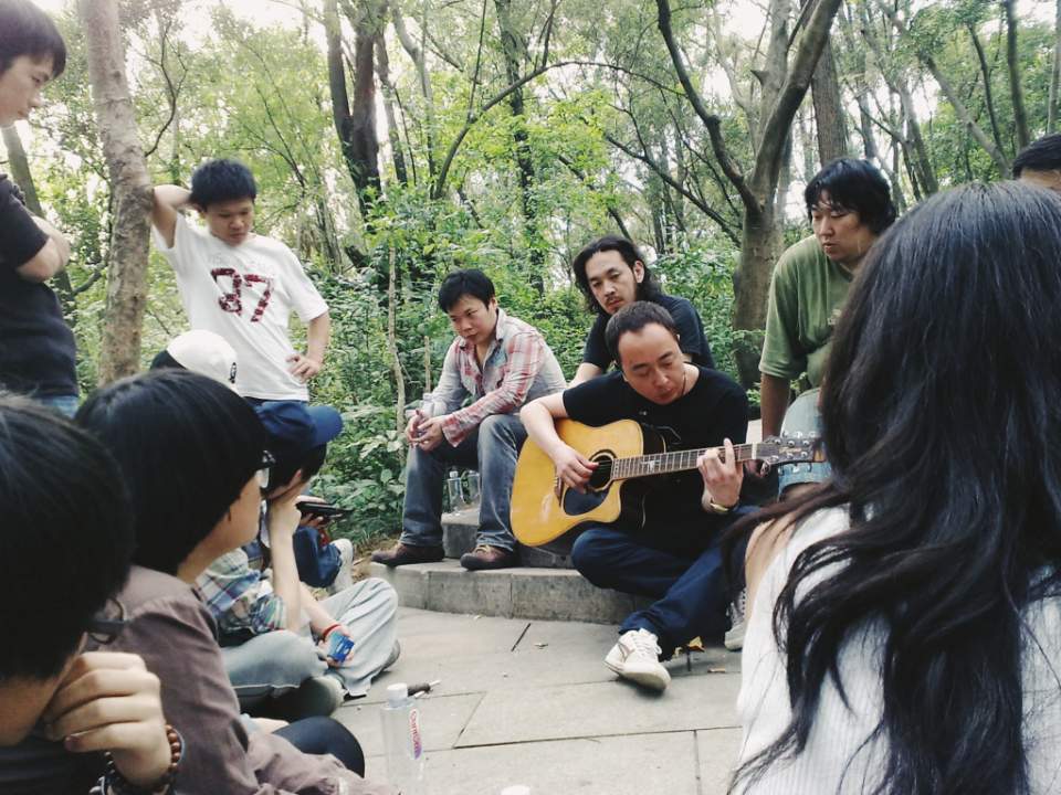 莲花山公园，张玮玮郭龙草地音乐会，那时真年轻