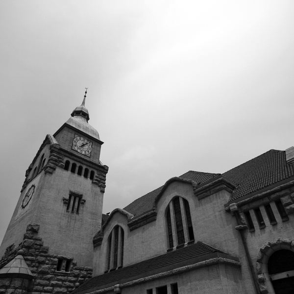 明日青岛已成诗